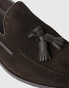 Mocassino con nappine in camoscio marrone